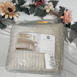 NWD $335 [ Full / Queen ] Duvet Cover for Hotel Collection Ikat‎ Stripe